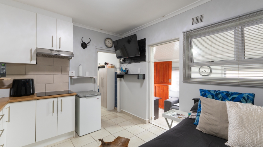 4 Bedroom Property for Sale in Peerless Park Western Cape